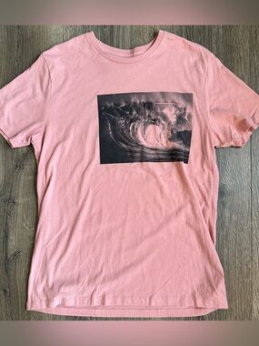 Old Navy Pink Men’s Tshirt Size Medium